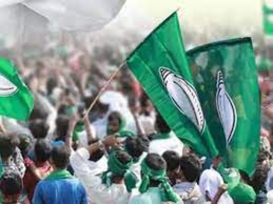 ରାସ୍ତା ଉପରେ ମୁହାଁମୁହିଁ ହେଲେ ବିଜେଡିର ଦୁଇ ଗୋଷ୍ଠୀ