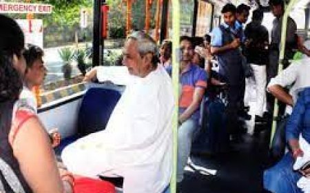 ବସରେ ବୁଲିଲେ ନବୀନ