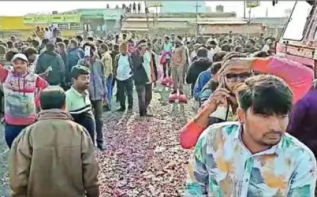 ରାଜକୋଟରେ ଶହ ଶହ ପିଆଜ ଚାଷୀଙ୍କ ବିକ୍ଷୋଭ