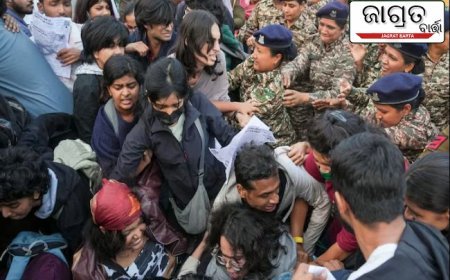 ଦିଲ୍ଲୀରେ ପ୍ରଦୂଷଣ ବିରୋଧୀ ଆନ୍ଦୋଳନବେଳେ ଶୁଭିଲା ମାଓ ସପକ୍ଷରେ ନାରା